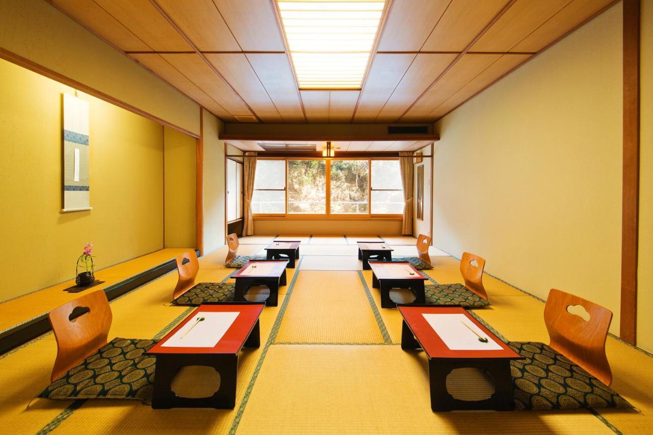 Yumoto Sakakibarakan Tsu Exterior photo